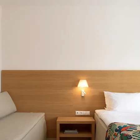Otel High