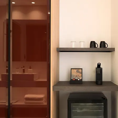 Hotel High